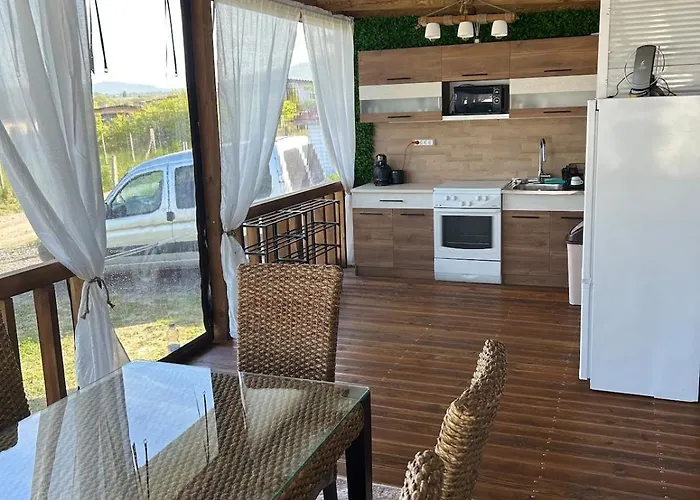 каравана кътче от рая *